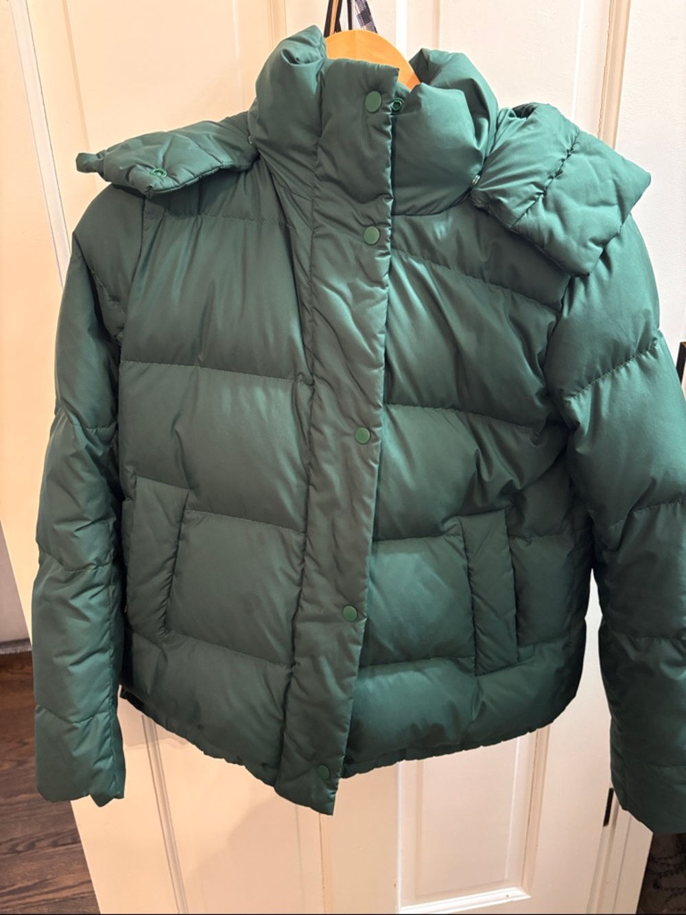 Lululemon Wunder Puff Size 4 Color Green